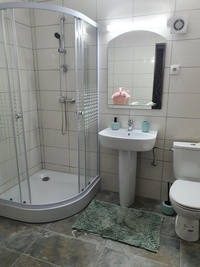 Bon Ton Residence 德罗贝塔-塞维林堡 外观 照片